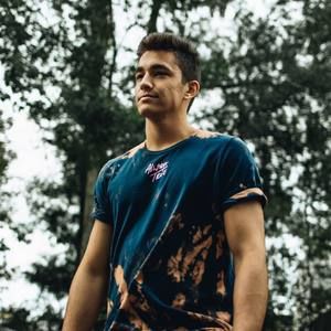 Meet your Posher, Max